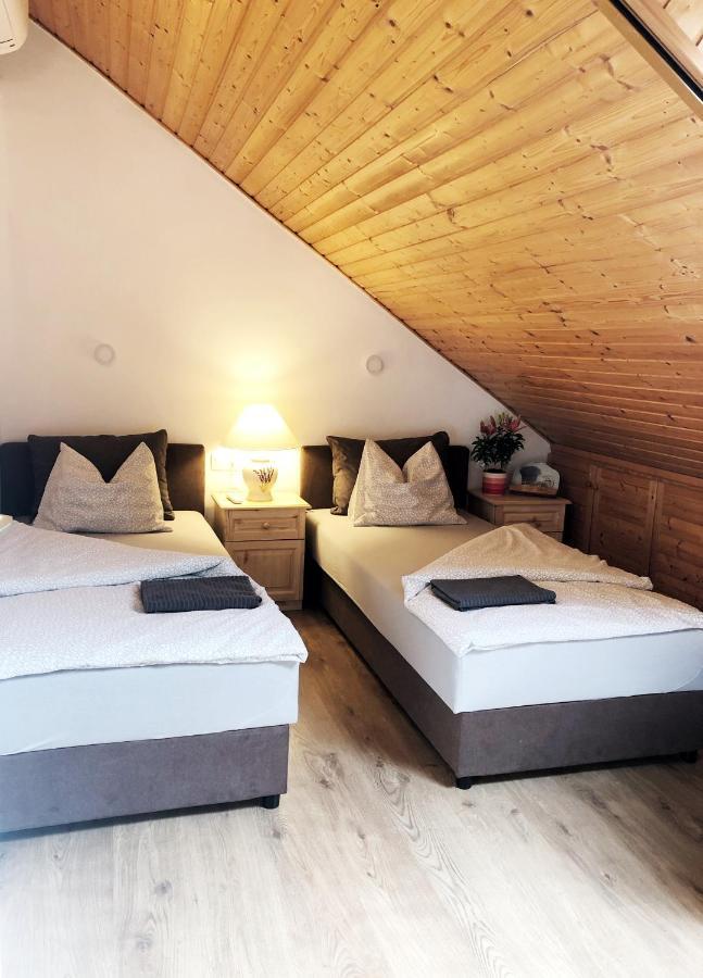 Balaton Apartman Paloznak Buitenkant foto