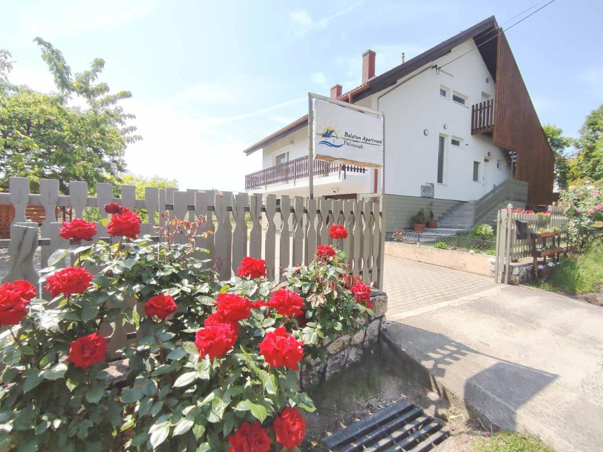 Balaton Apartman Paloznak Buitenkant foto